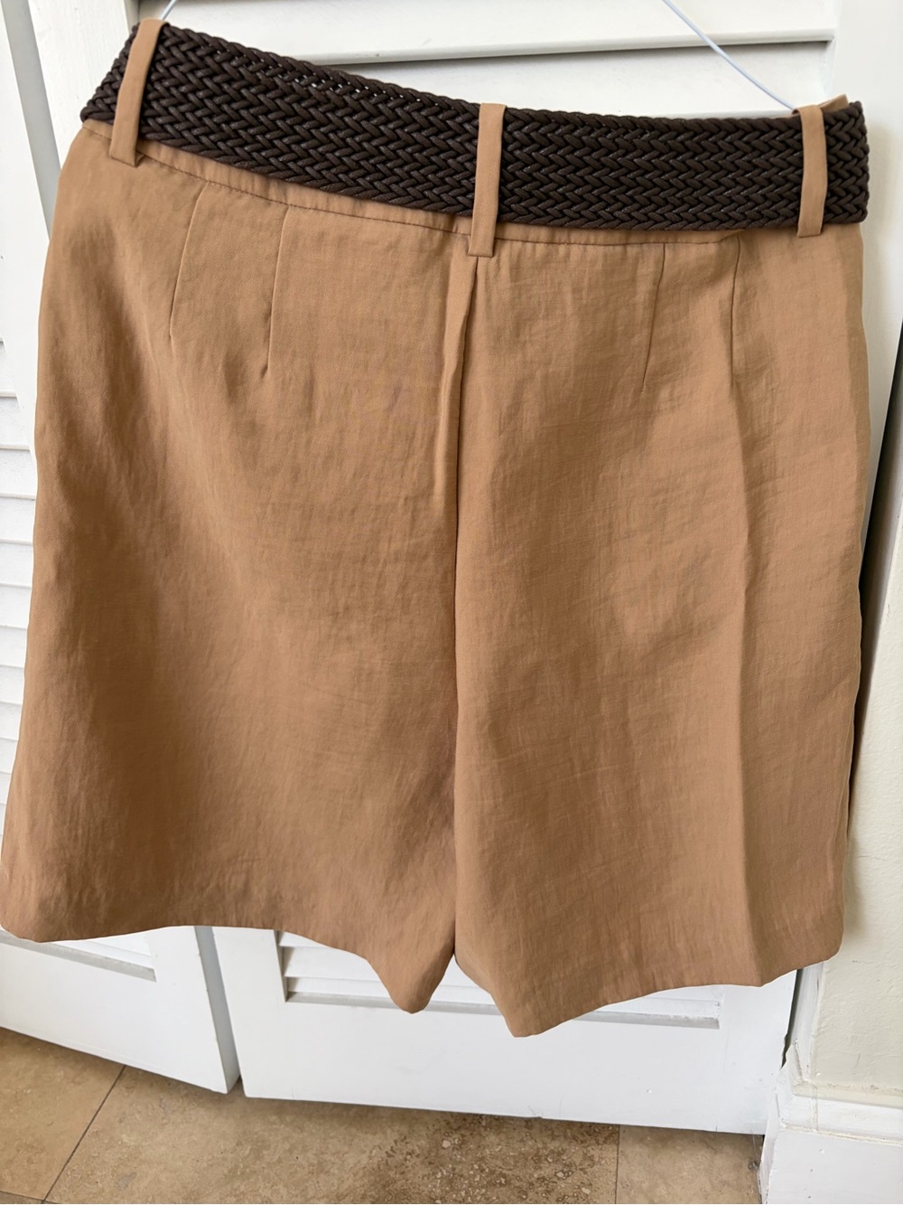 Zara Tan High-Waist Pleated Women's Shorts
